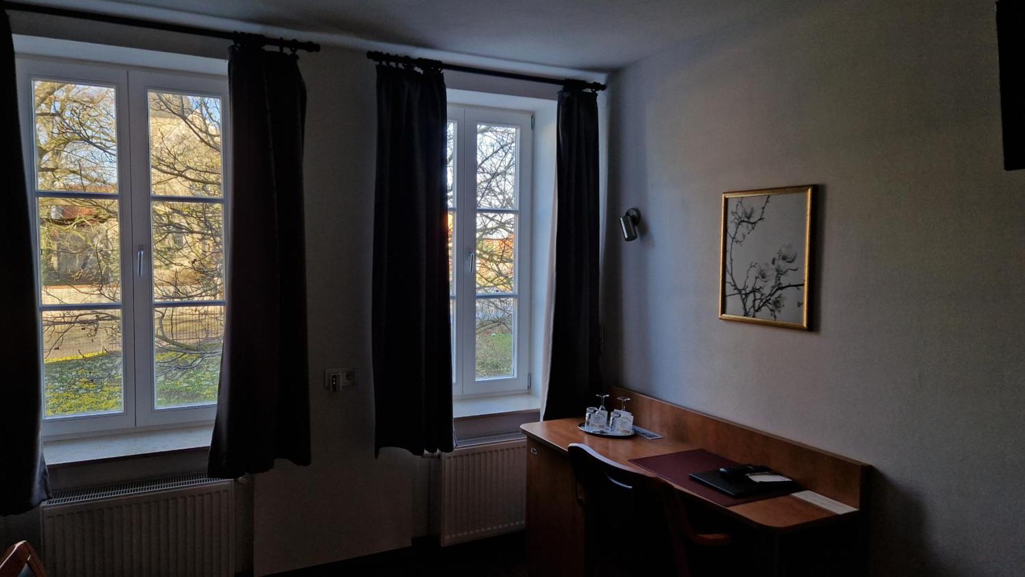 Hotel Garni Demmel & Cie Rohrsheim Екстериор снимка