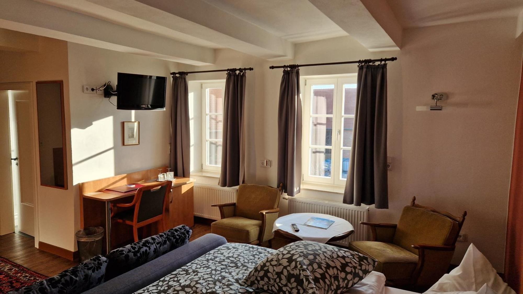 Hotel Garni Demmel & Cie Rohrsheim Екстериор снимка